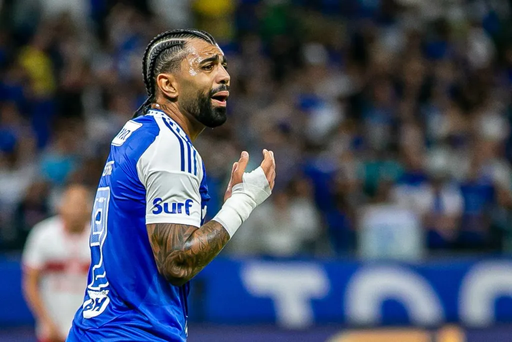 Gabigol, tem sido deixado de lado no esquema de Leonardo Jardim e o treinador justificou os ajustes contra o Inter sem a presença do ídolo celeste. Foto: Fernando Moreno/AGIF