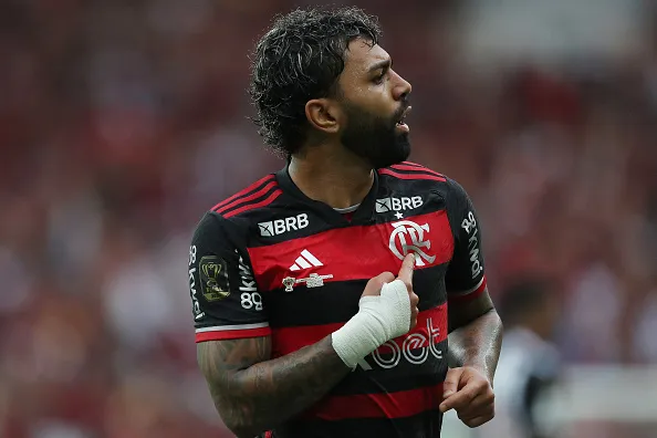 Gabi comemorando gol no Maraca. Foto: Wagner Meier/Getty Images