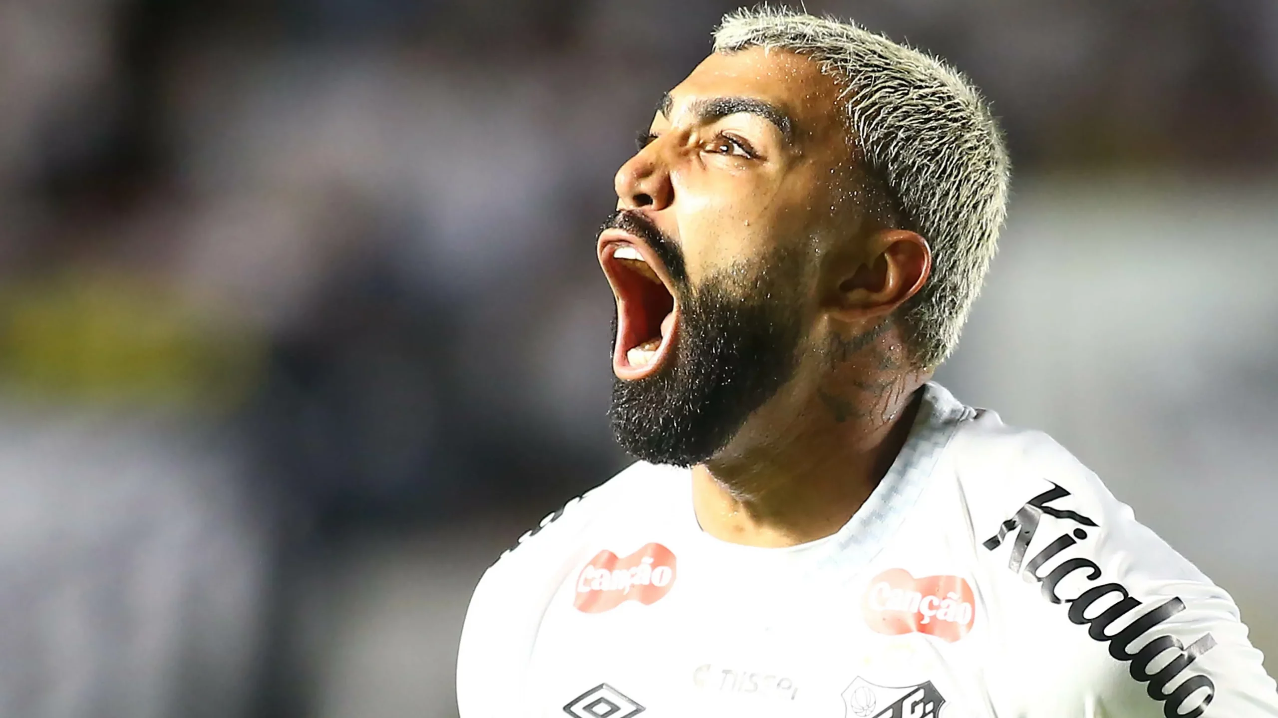 Gabriel Barbosa, jogador do Santos, comemora seu gol durante partida contra o Corinthians no estadio Vila Belmiro pelo campeonato Paulista 2026. Foto: Mauricio De Souza/AGIF