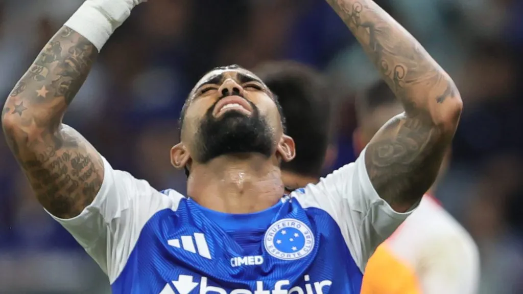 Gabriel Barbosa Gabigol jogador do Cruzeiro lamenta durante partida contra o CRB no estadio Mineirao pelo campeonato Copa Do Brasil 2025.  – Foto: AGIF