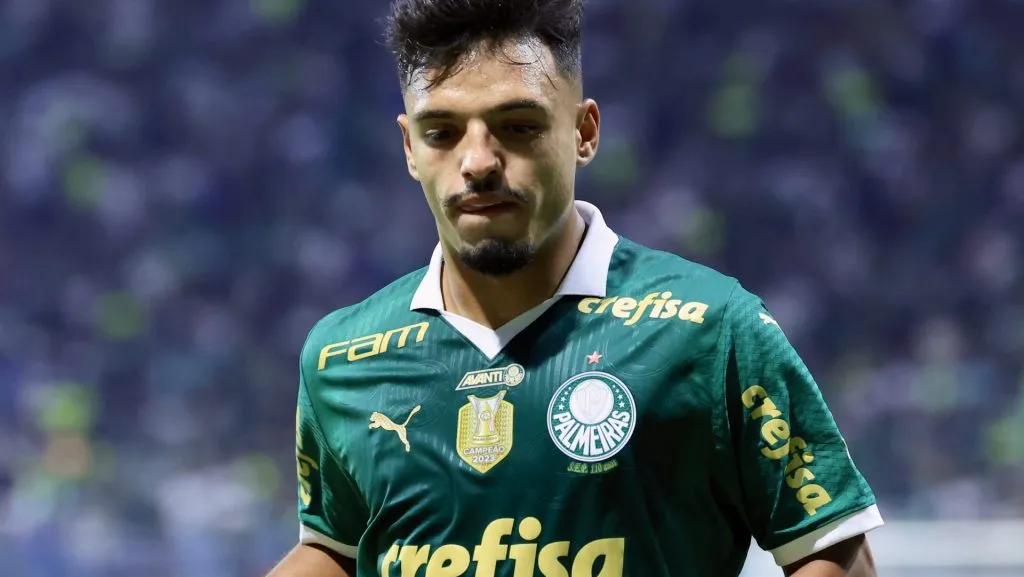 Gabriel Menino concentrado pelo Palmeiras - Foto: Marcello Zambrana/AGIF