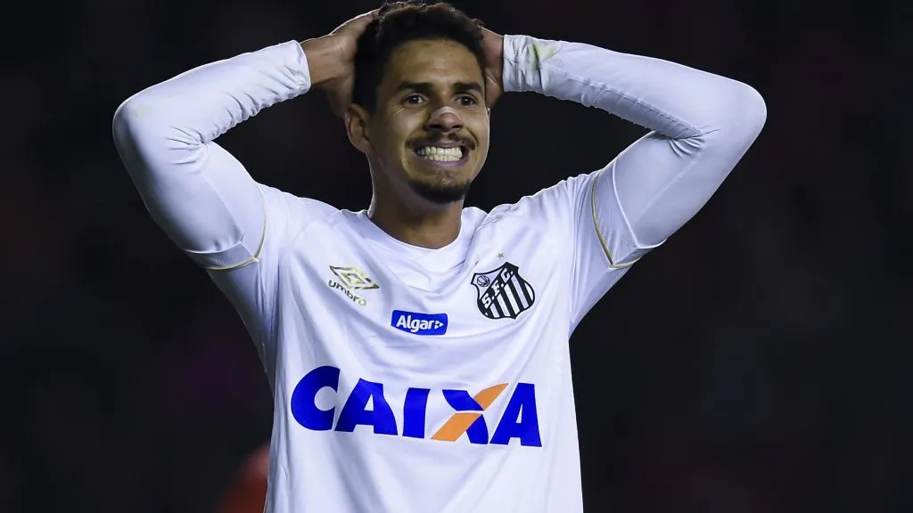 Lucas Veríssimo, ex-Santos, pode ficar livre no mercado