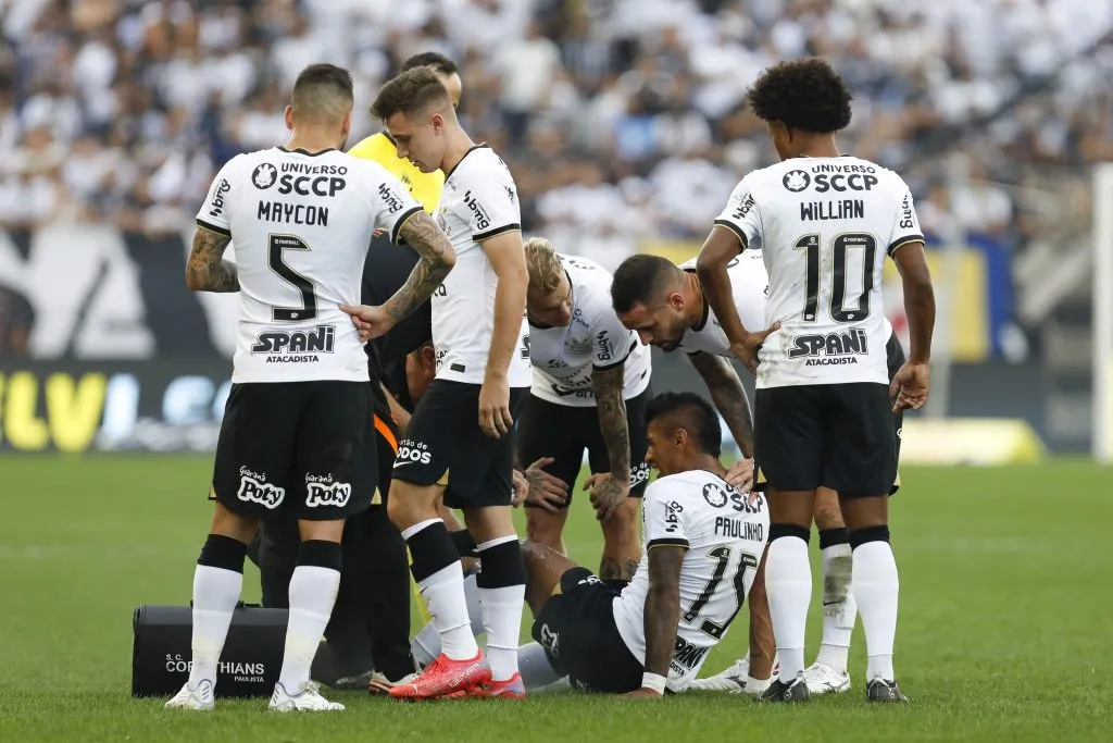 Paulinho no momento da primeira lesão, em 2022. Foto: Ricardo Moreira/Getty Images