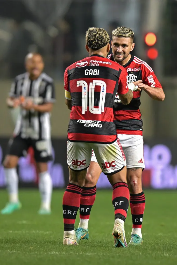 Gabigol acabou herdando a 10.  Pedro Vilela/Getty Images