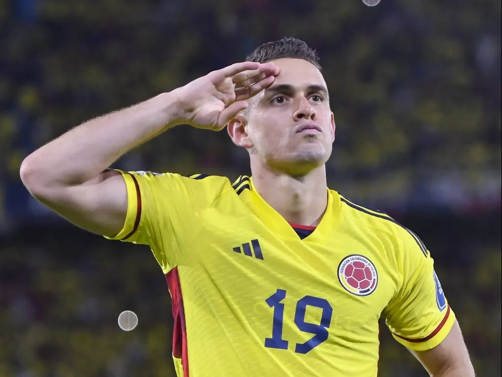 Rafael Borré, em ação pela Seleção Colombiana