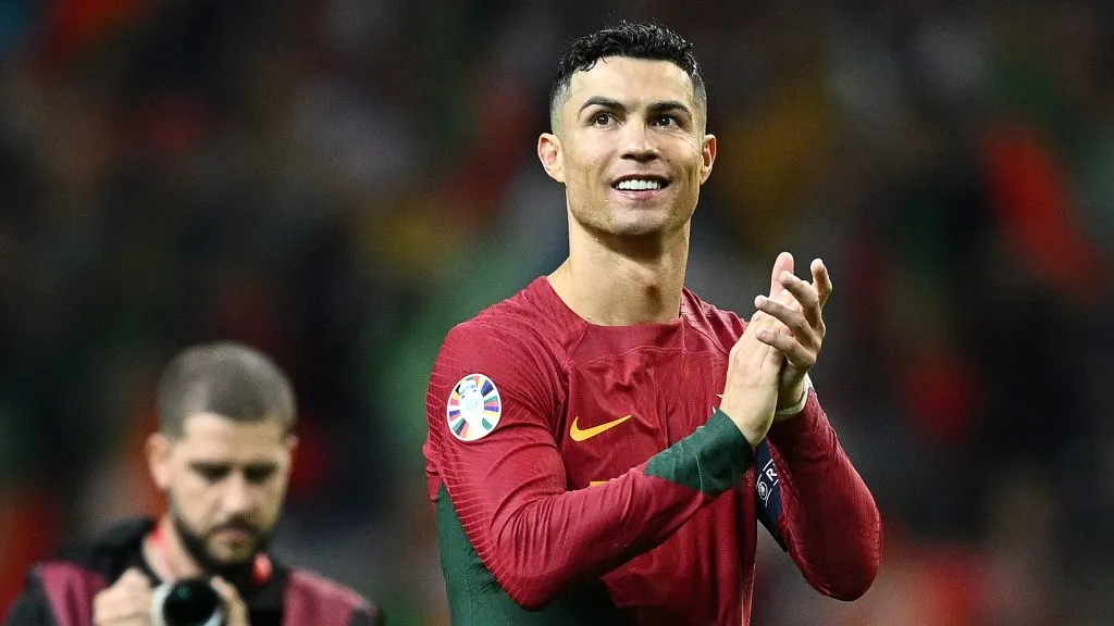Cristiano Ronaldo em partida pela Seleção de Portugal. (Photo by Octavio Passos/Getty Images)