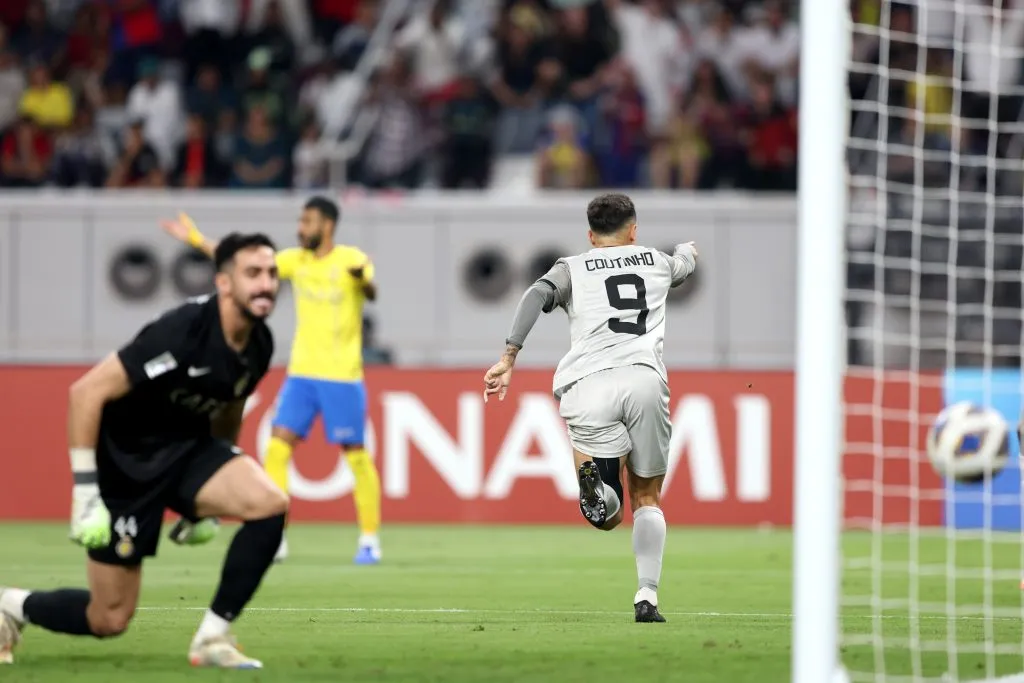 Coutinho pelo Al-Duhail. (Photo by Mohamed Farag/Getty Images)