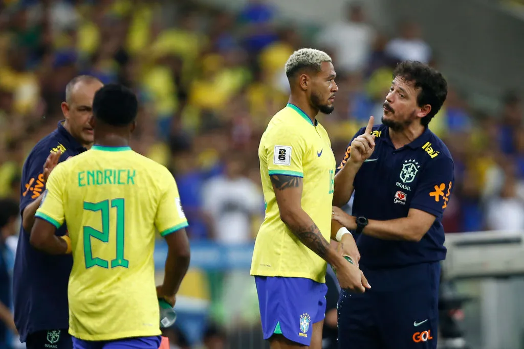 Joelinton com a camisa da Seleção Brasileira. Foto: Wagner Meier/Getty Images