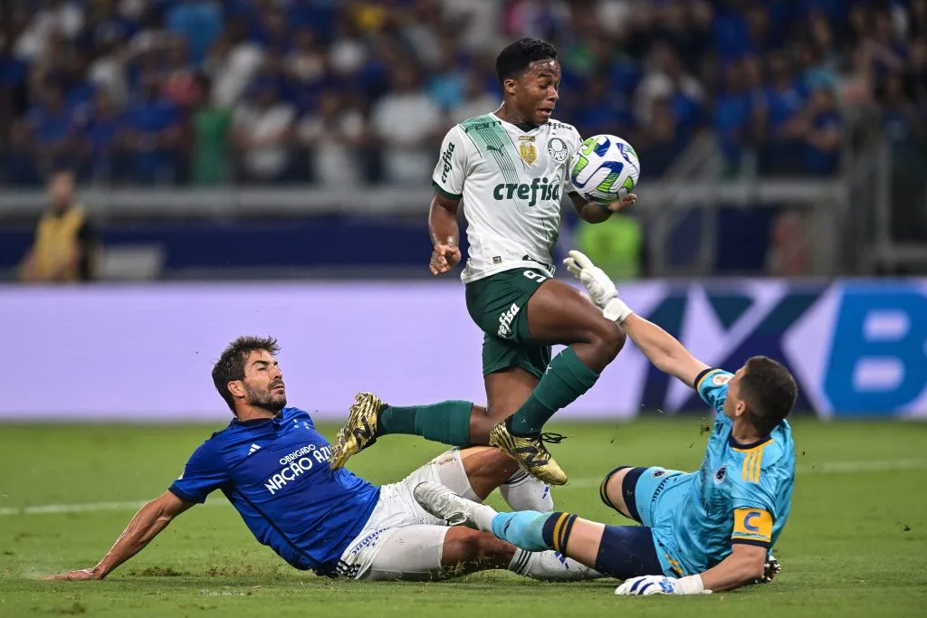 Endrick atuando pelo Palmeiras na última rodada do Campeonato Brasileiro. Foto: Pedro Vilela/Getty Images