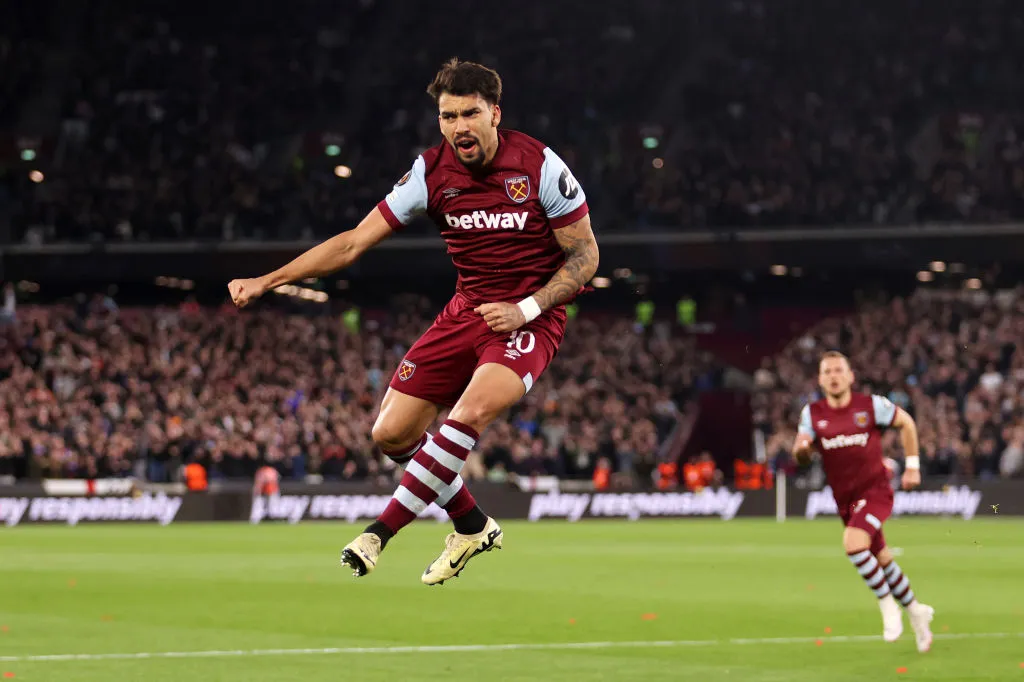 Lucas Paquetá em campo pelo West Ham