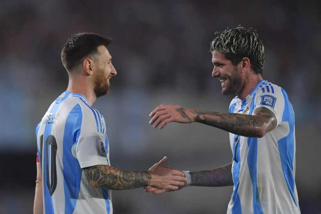 De Paul estaria próximo do Inter Miami para jogar com Messi e Suárez. Foto: Marcelo Endelli/Getty Images.