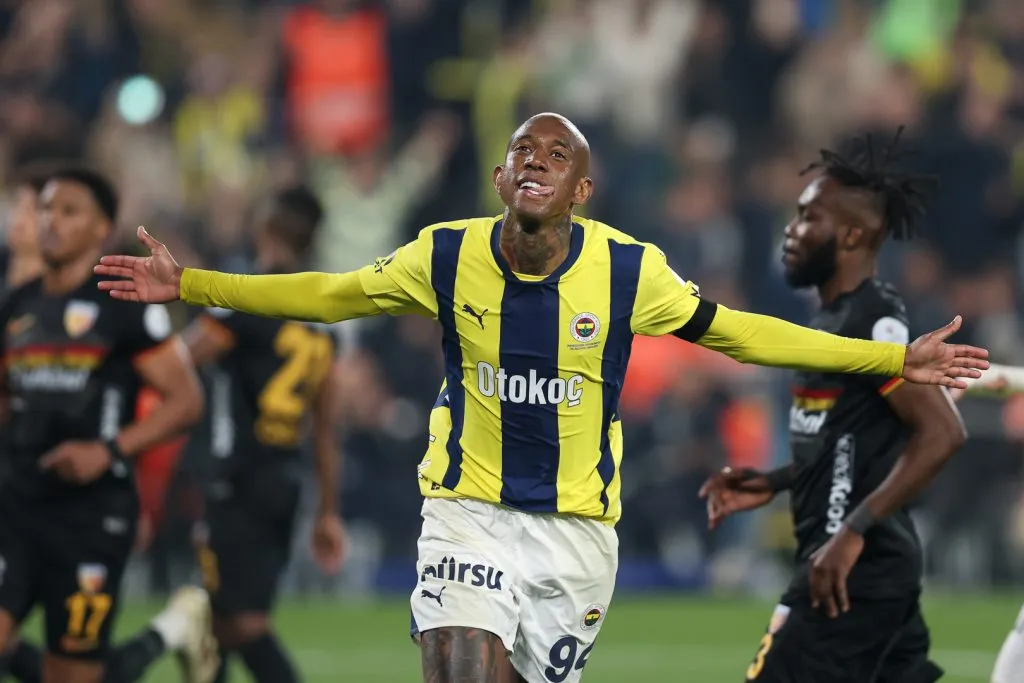 Talisca tem permanência incerta na Turquia - (Photo by Ahmad Mora/Getty Images).