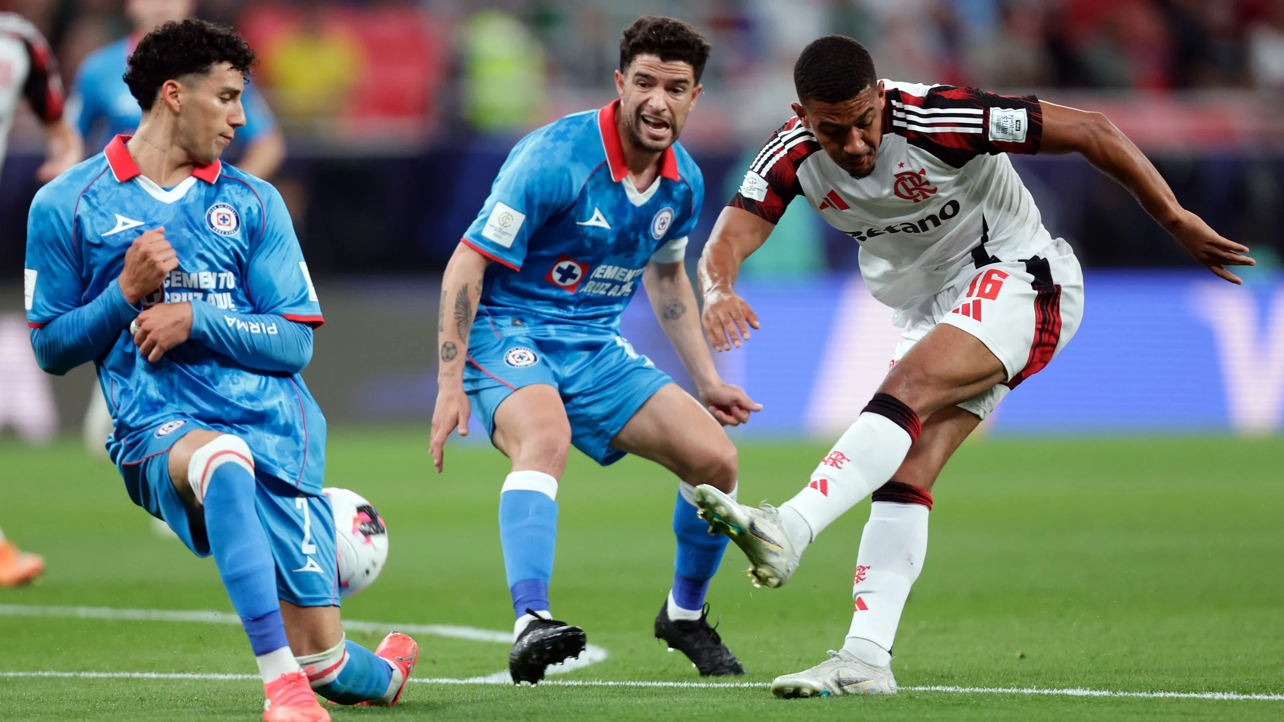 Flamengo venceu o Cruz Azul por 2 a 1 - (Photo by Getty Images/Getty Images).