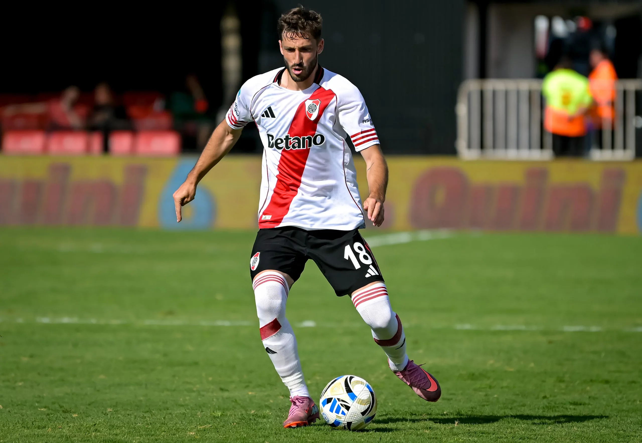 Viña foi muito criticado após goleada sofrida do River Plate no Argentino. Foto: Marcelo Endelli/Getty Images.