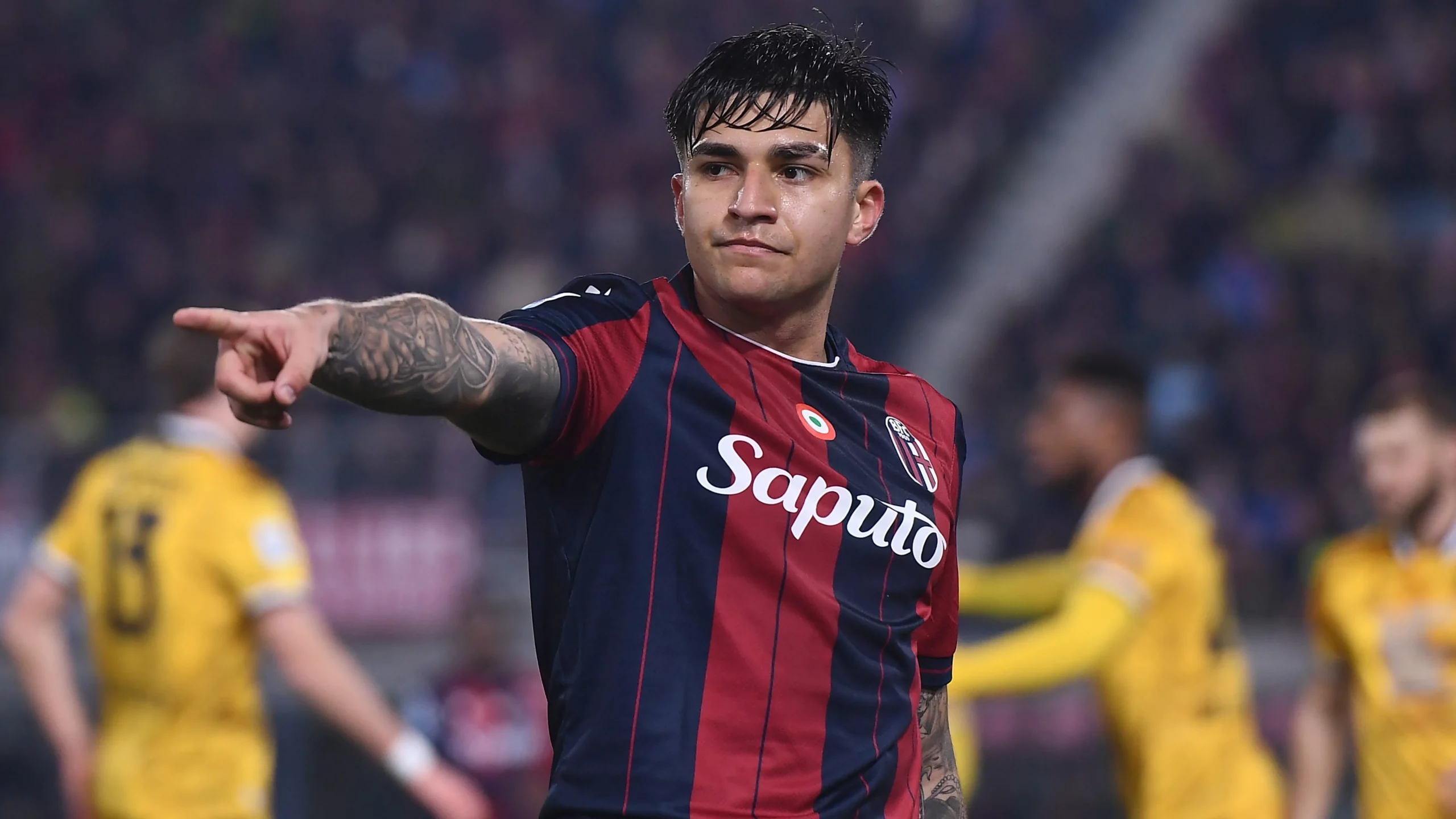 Santiago Castro do Bologna , da Itália