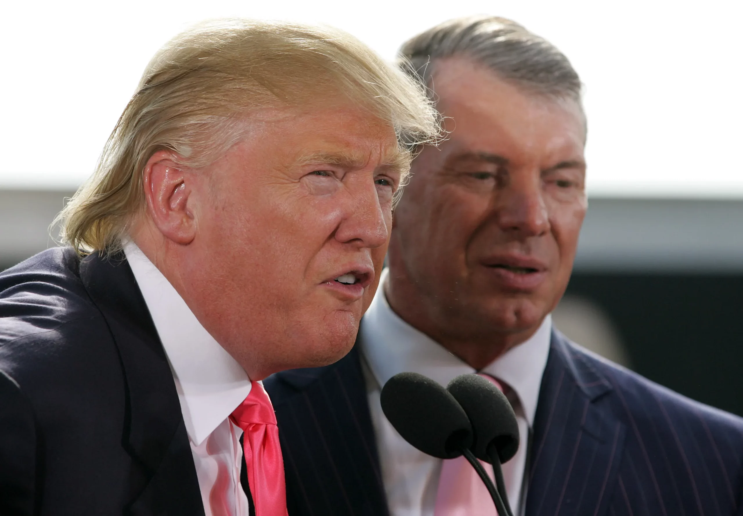 Suspensão do governo Trump entra em vigor a partir de 21 de janeiro e seguirá por tempo indeterminado pelos Estados Unidos a 75 países – Foto: Mark A. Wallenfang/Getty Images