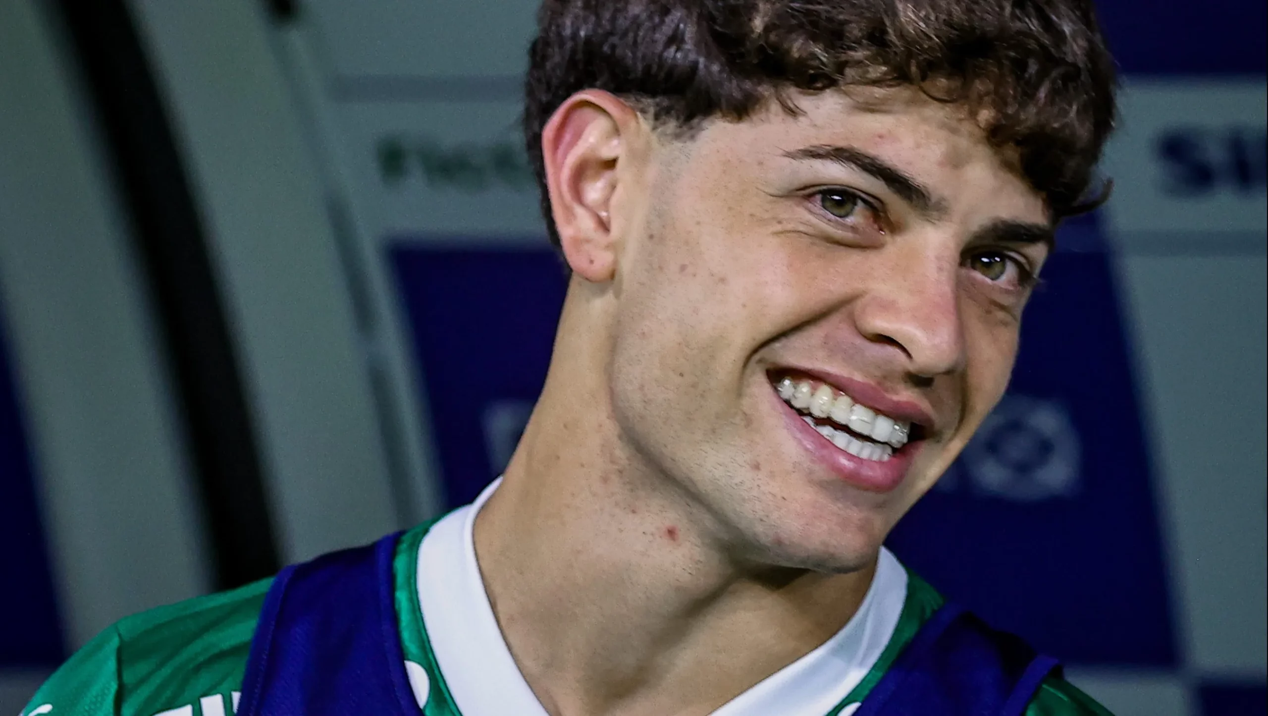 SP – SAO PAULO – 06/11/2025 – BRASILEIRO A 2025, PALMEIRAS X SANTOS – Agustin Giay jogador do Palmeiras durante partida contra o Santos no estadio Arena Allianz Parque pelo campeonato Brasileiro A 2025. Foto: Fabio Giannelli/AGIF