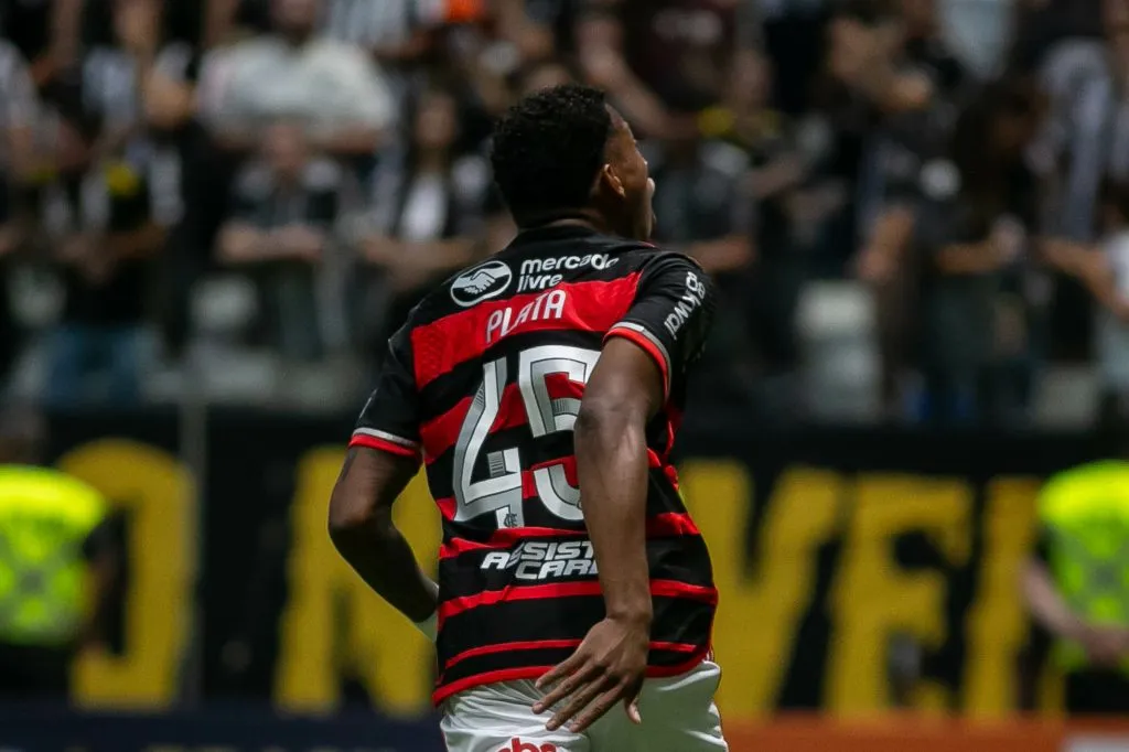 Plata jogador do Flamengo durante partida contra o Atletico no estadio Arena MRV pelo campeonato Copa Do Brasil 2024. Foto: Fernando Moreno/AGIF