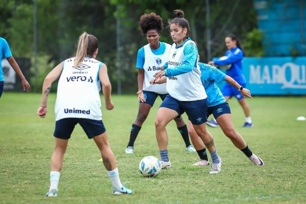 A nova formação da equipe das Gurias Gremistas para nova temporada será apresentado em coletiva aberta a imprensa nesta segunda-feira (13/01). Foto:  Carol Motta/Grêmio FBPA