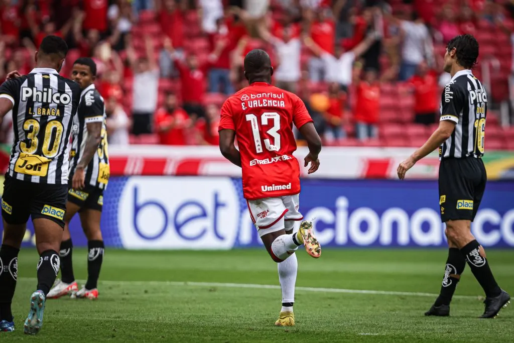 Foto: Maxi Franzoi/AGIF – Santos sofreu goleada para o Internacional, mas não deixou isso o abalar