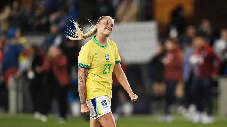 Isa Haas pela Seleção Brasileira. Foto: Eakin Howard/Getty Images