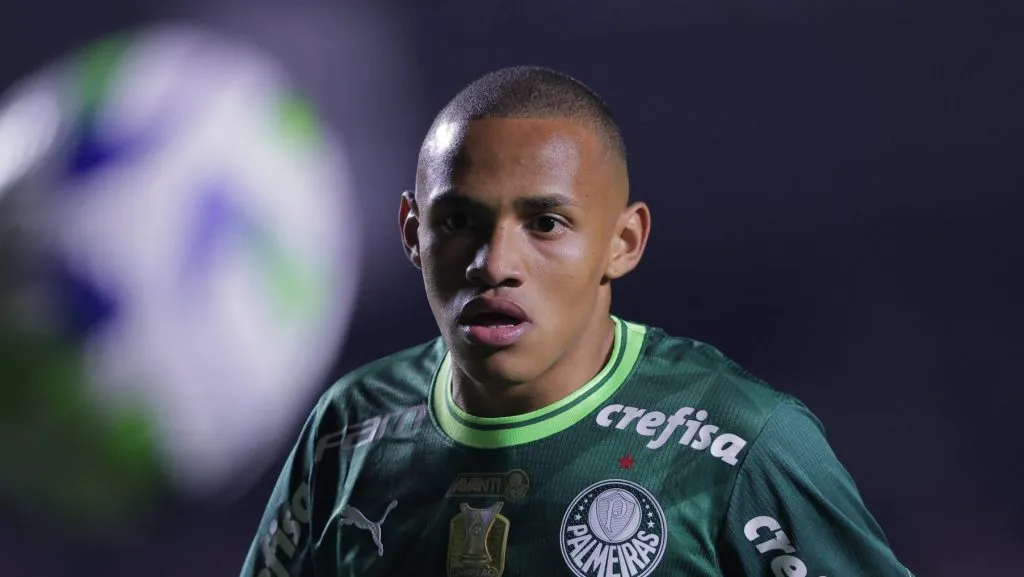 Jhon Jhon, meio-campista do Palmeiras - Foto: Ettore Chiereguini/AGIF