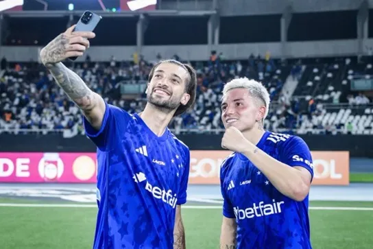 Lautaro Díaz terá novamente Barreal ao seu lado, ex-colega de Cruzeiro e atualmente peça-chave no Santos. Foto: Lucas Aleixo/Cruzeiro