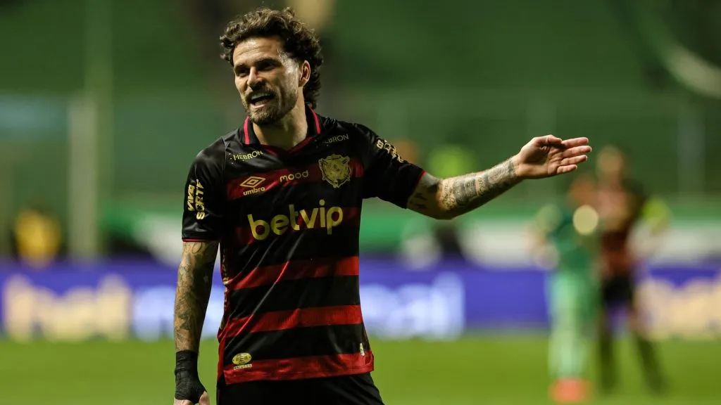 Futuro de Lucas Lima está sendo definido no Santos – Foto: Gilson Lobo/AGIF