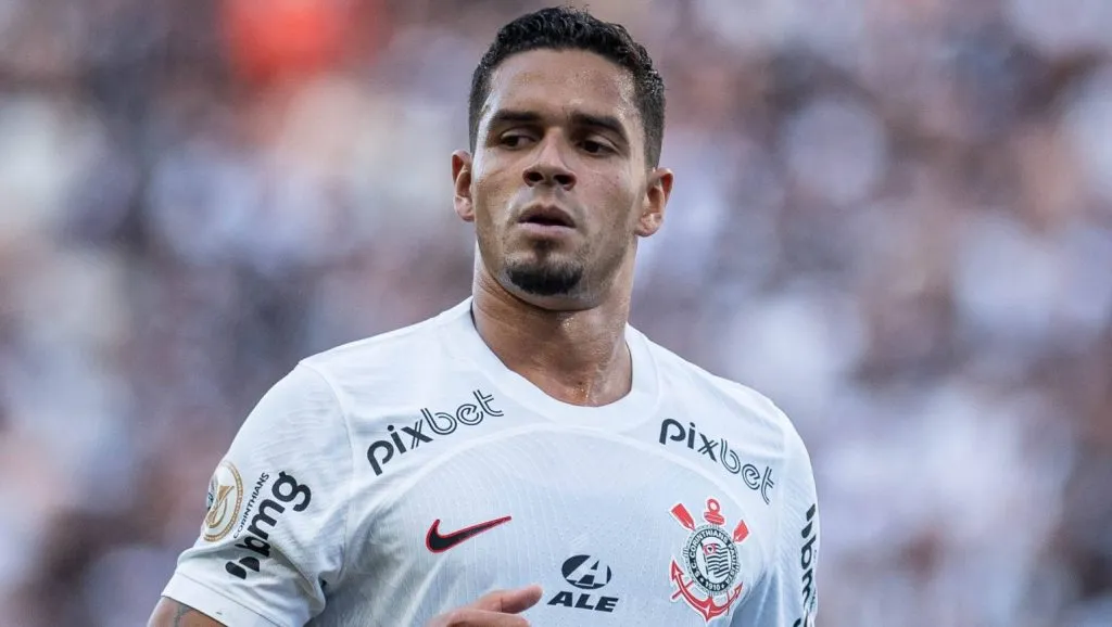 Lucas Veríssimo durante partida. Foto: Ronaldo Barreto/Thenews2/imago