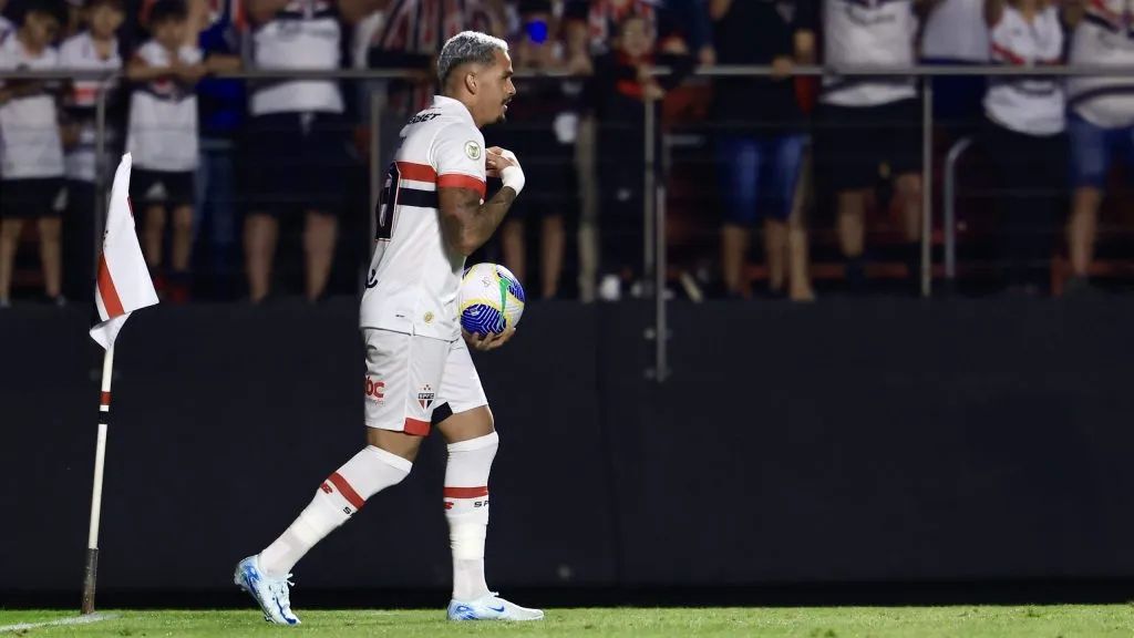 Luciano destacou que está feliz no São Paulo –  Foto: Marcello Zambrana/AGIF