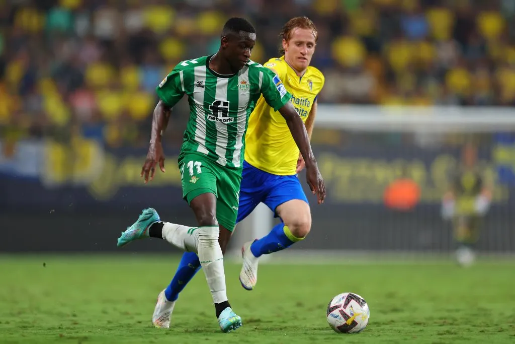 Luiz Henrique em campo pelo Betis, da Espanha. (Photo by Fran Santiago/Getty Images)