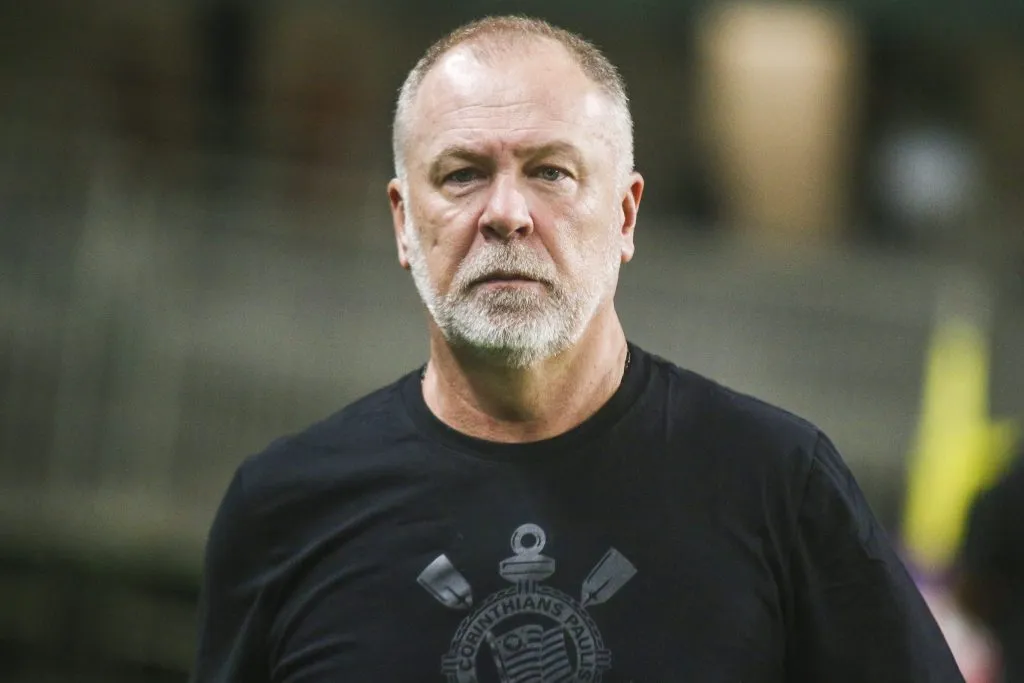 Mano Menezes tecnico do Corinthians lamentou a saída do profissional. Foto: Gabriel Machado/AGIF