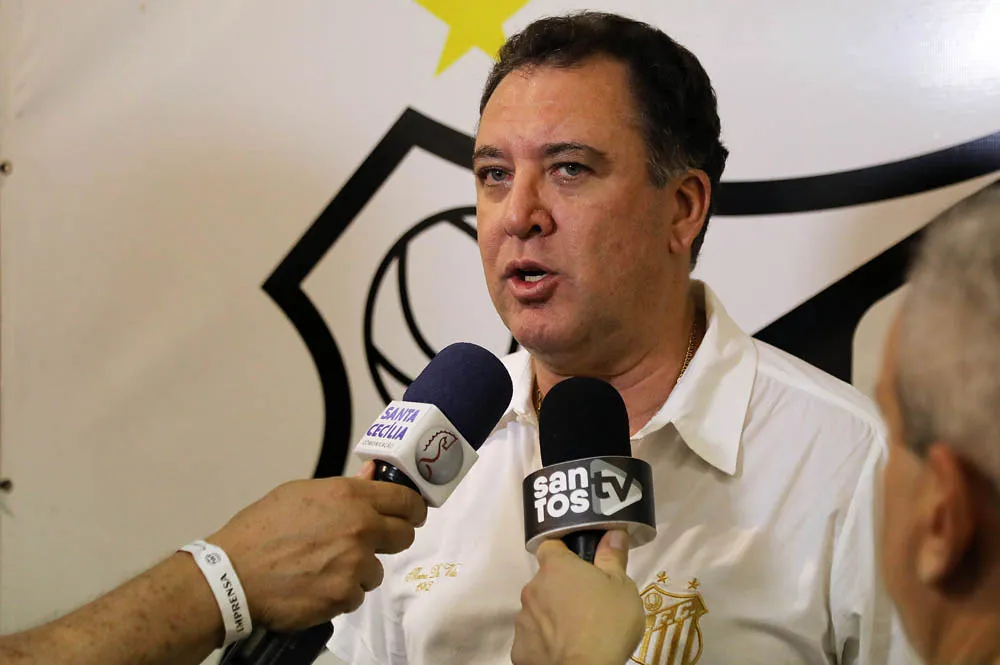 Marcelo Teixeira é pressionado sobre trabalho de Alexandre Mattos no Santos – Foto: Pedro Ernesto Guerra Azevedo/Santos FC