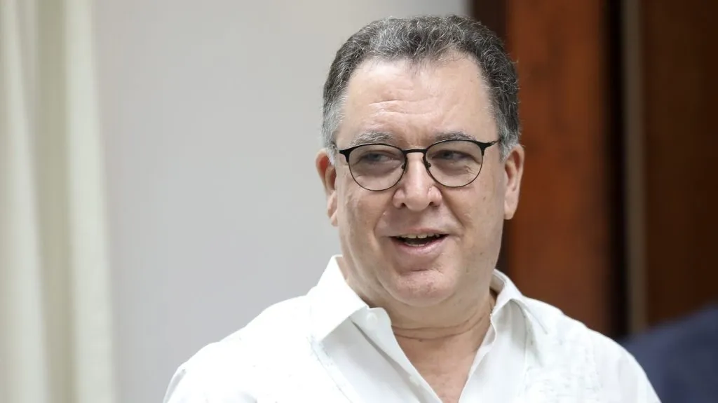 Foto: Reinaldo Campos/AGIF – Marcelo Teixeira vai trocar de técnico se o Santos não vencer no Brasileirão.