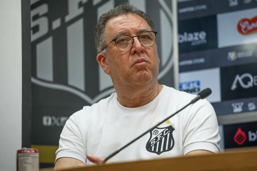 Presidente do Peixe em coletiva. Foto: Reinaldo Campos/AGIF 