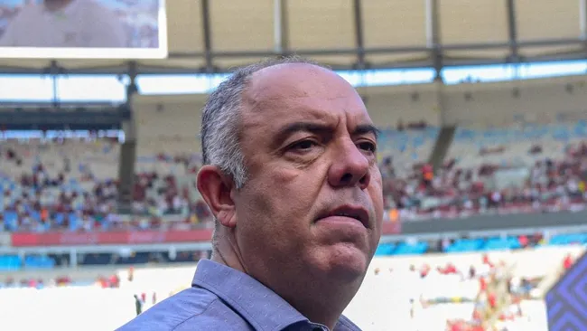 Foto: IMAGO / Action Plus – Marcos Braz, dirigente do CRF, deve concluir negócio com Alvinegro.