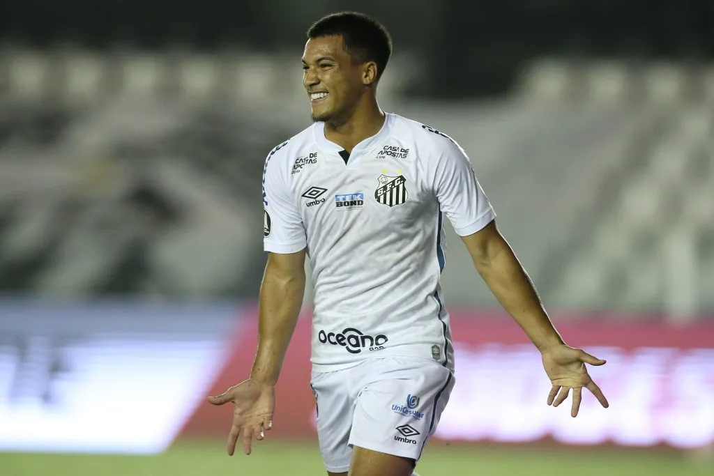 Marcos Leonardo pode selar saída do Santos em janeiro. (Photo by Alexandre Schneider/Getty Images)