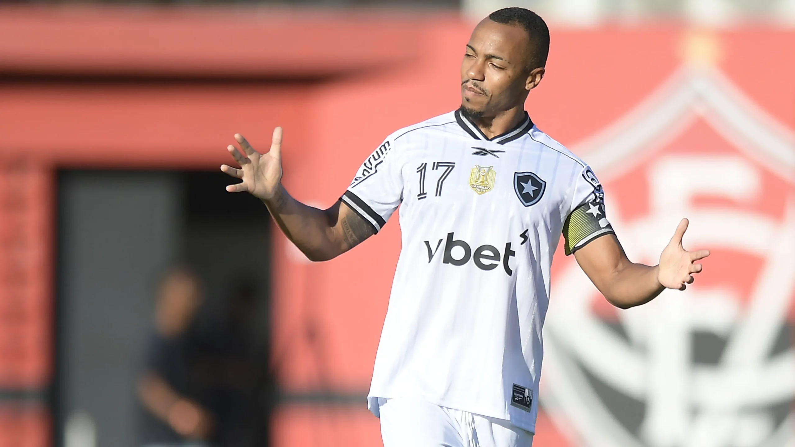 Volante do Botafogo entra na mira do Palmeiras. Foto: Jhony Pinho/AGIF