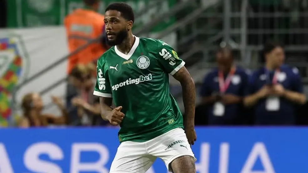 Micael jogador do Palmeiras