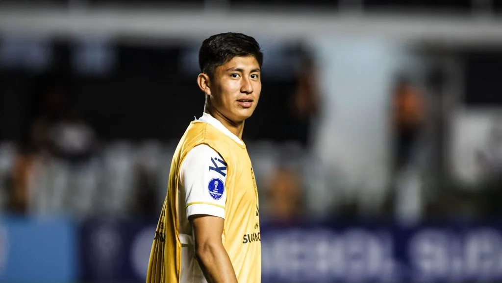 Foto: Abner Dourado/AGIF – Miguel Terceros deve deixar o Santos somente em junho.