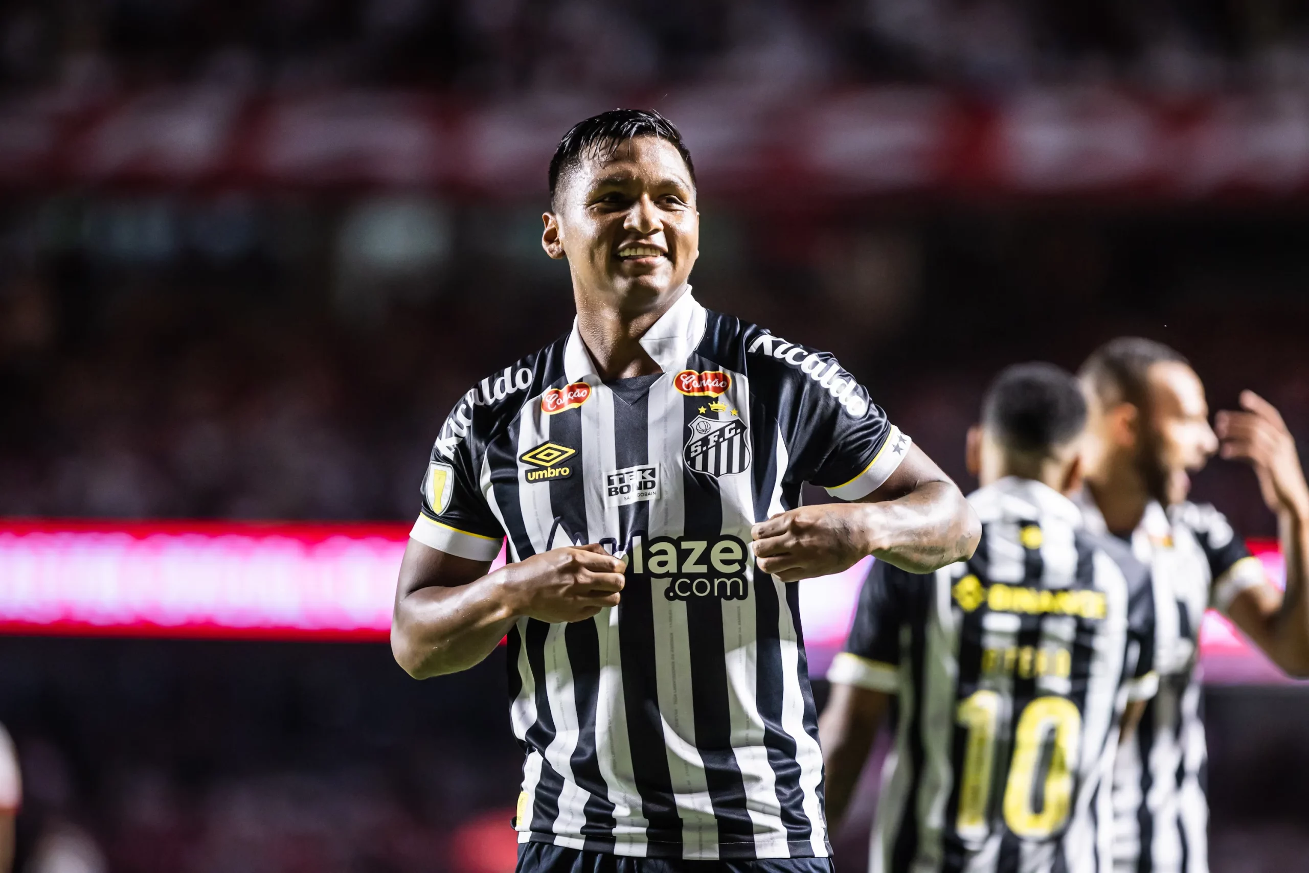 Morelos comemora gol diante do São Paulo. Foto: Abner Dourado/AGIF