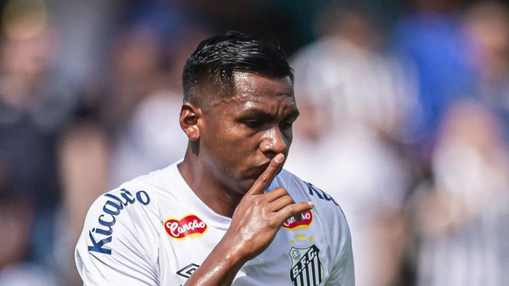 Foto :IMAGO / Fotoarena – Morelos está emprestado ao Atlético Nacional e pode ser oferecido ao Racing.