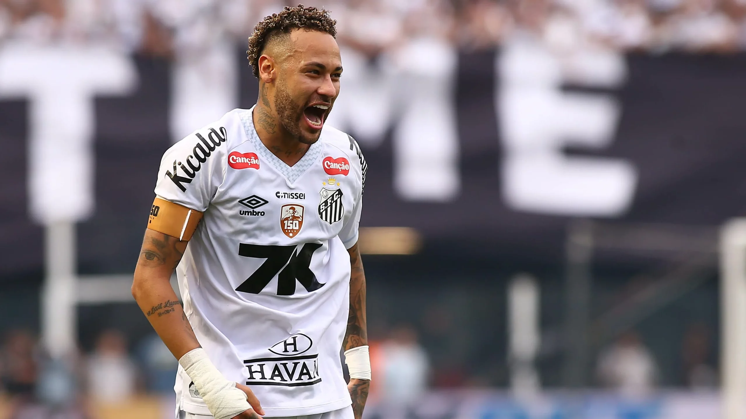 Neymar durante partida pelo Santos – Foto: Mauricio De Souza/AGIF