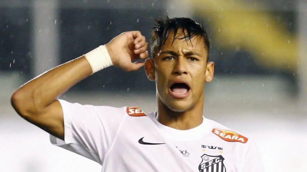 Foto: Ricardo Saibun/AGIF – Ídolo da nação santista está voltando para a casa.