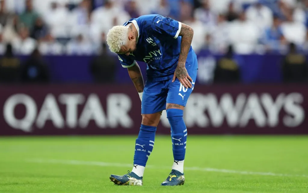 Neymar no momento que sentiu a lesão. Photo by Yasser Bakhsh/Getty Images
