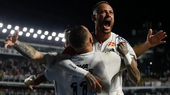 Neymar comemorando. Foto: Miguel Schincariol/Getty Images