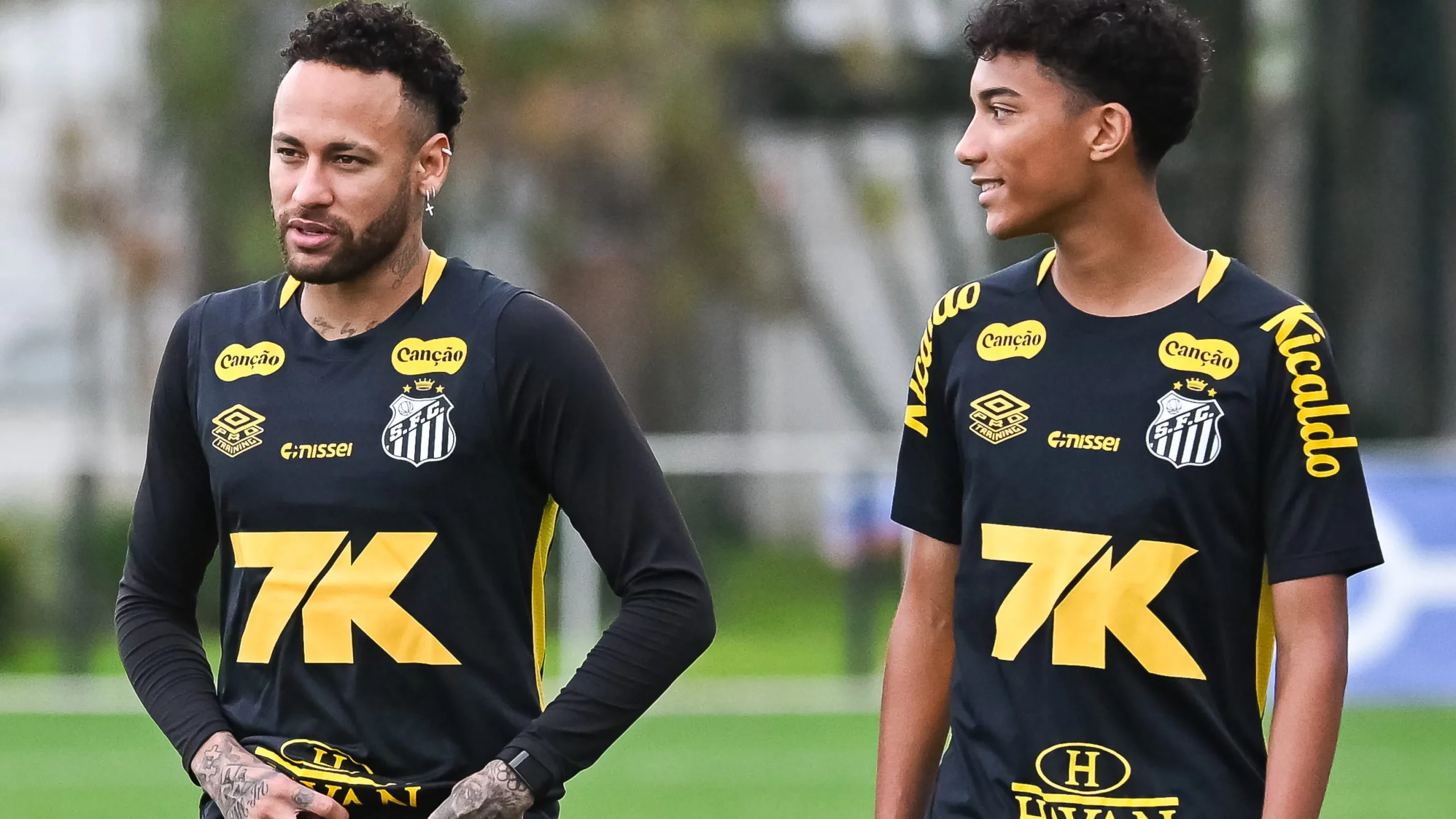 Neymar e Robinho Jr. Foto: Jota Erre/AGIF
