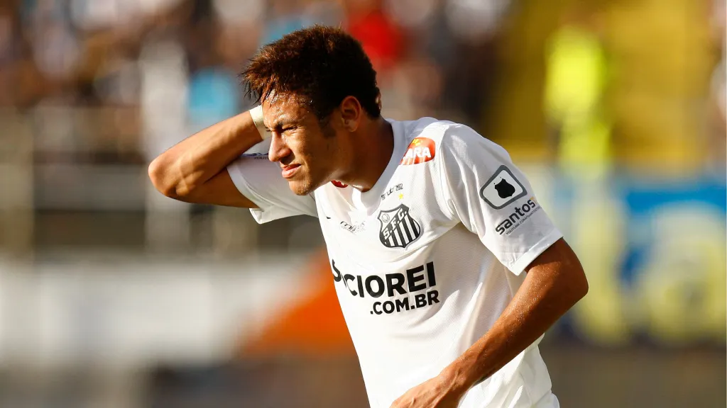 Neymar jogando pelo Santos. Foto: Ricardo Saibun/AGIF