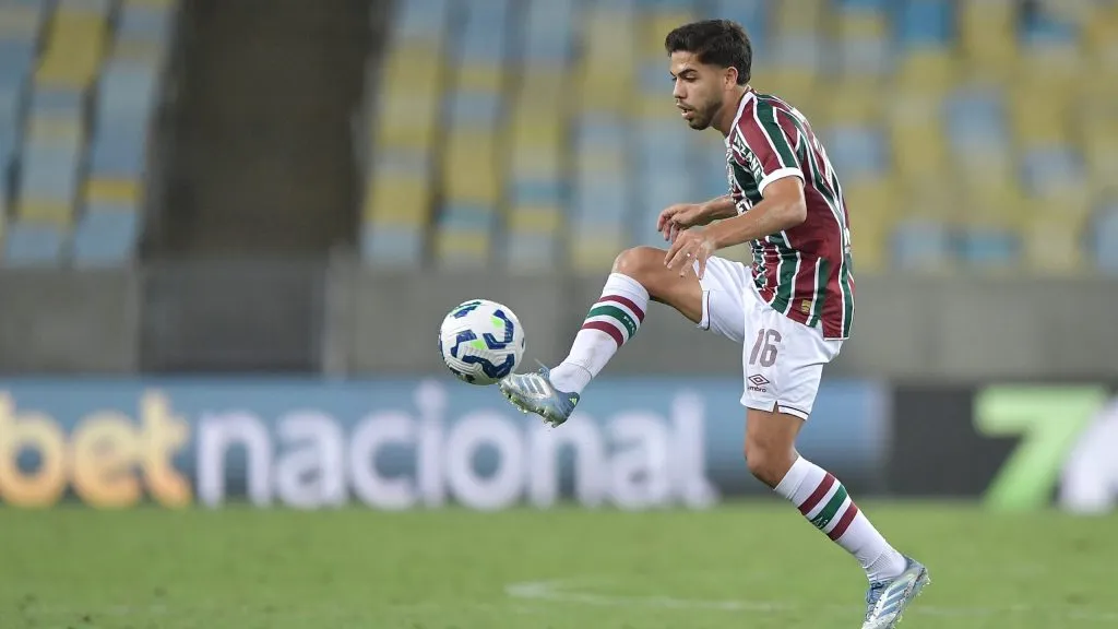 Nonato, jogador do Fluminense – Foto: Thiago Ribeiro/AGIF