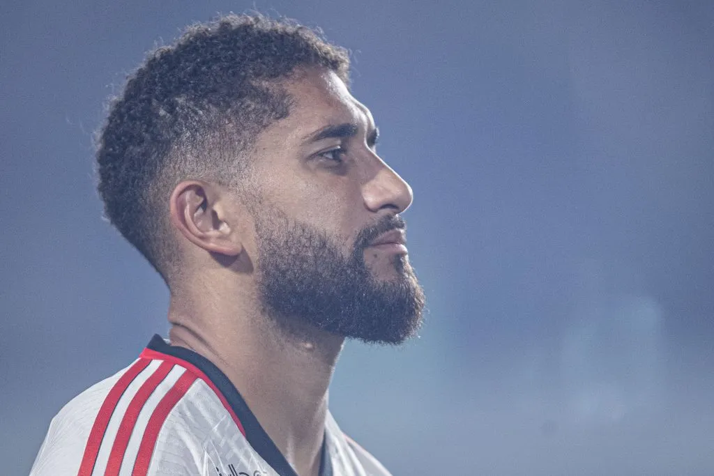 Pablo tem contrato com o Flamengo até dezembro de 2025, mas não interessa ao clube. Foto: Heber Gomes/AGIF